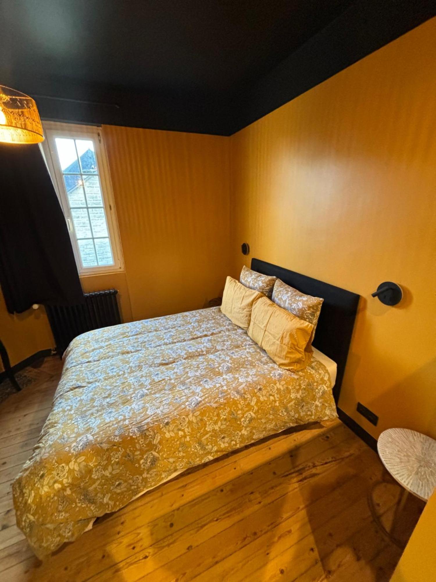 La Hacienda Negra Bed & Breakfast Saint-Jouan-des-Guerets Exterior photo